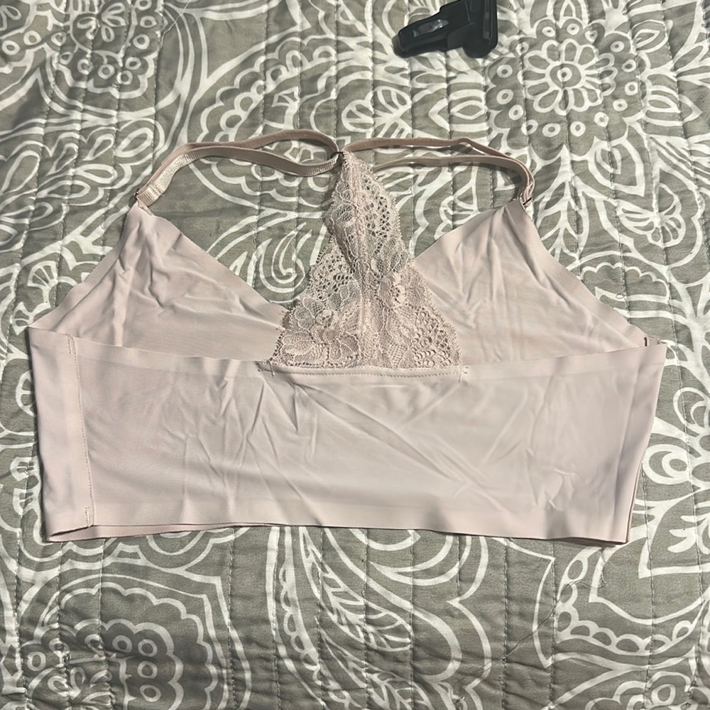 Marylin Monroe very soft light pink size L lace bralette